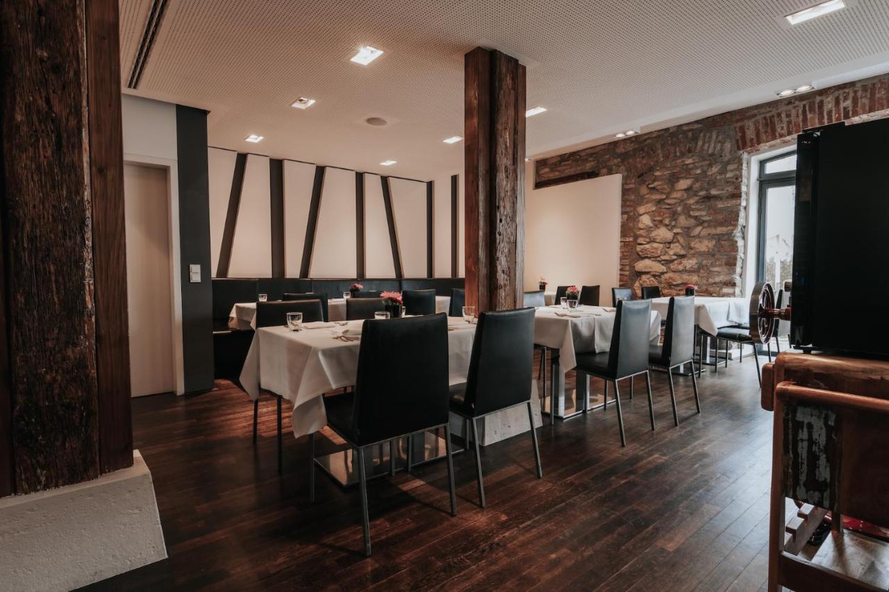 Design Hotel & Restaurant Loewen อูล์ม ภายนอก รูปภาพ