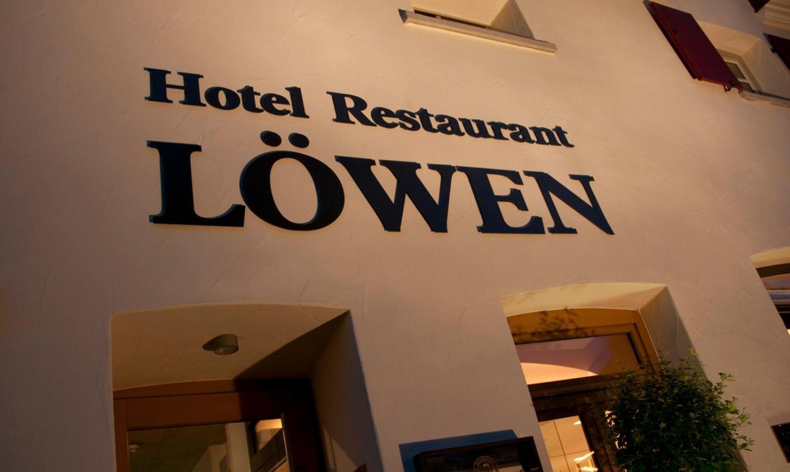 Design Hotel & Restaurant Loewen อูล์ม ภายนอก รูปภาพ